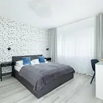 Daire Katedralna Perfect For Remote Work By Renters